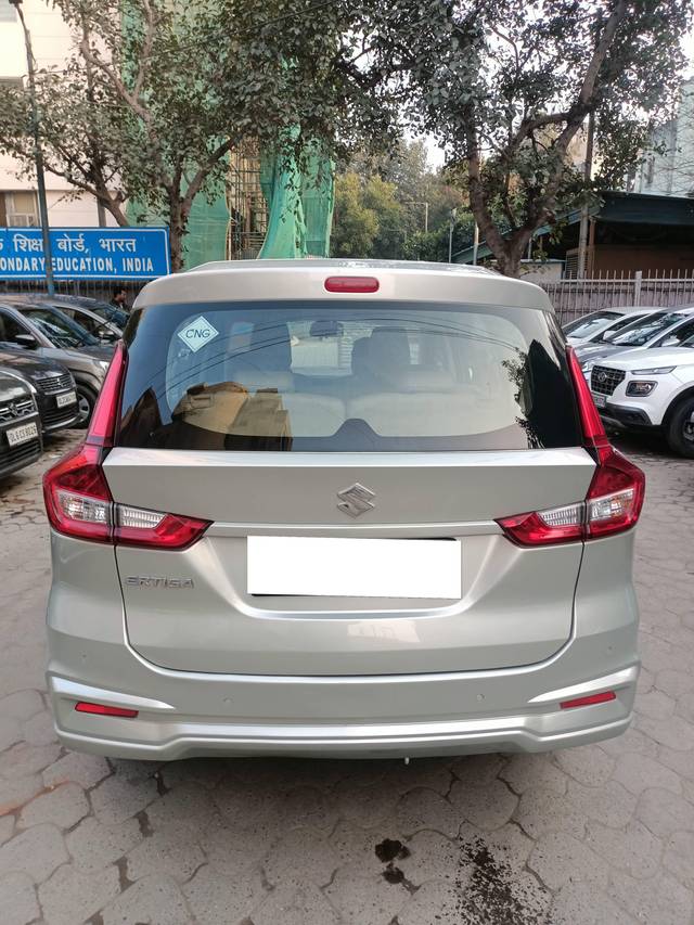 https://images10.gaadi.com/usedcar_image/4316520/original/processed_90d50ecbfaba5187c7ba3f3b916cd707.jpg?imwidth=6401