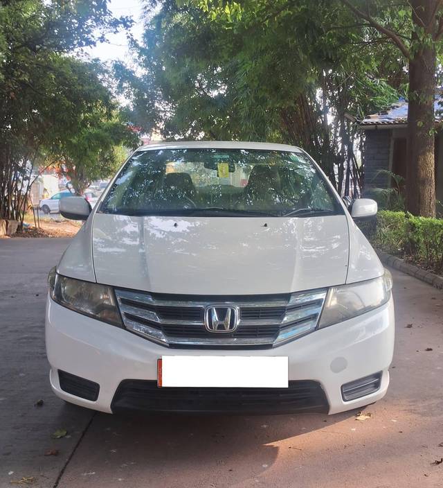 https://images10.gaadi.com/usedcar_image/4316630/original/processed_794a5f0bbdf102205dd13d9680816c18.jpg?imwidth=6400