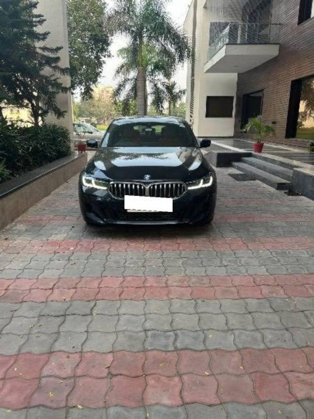 https://images10.gaadi.com/usedcar_image/4316754/original/processed_ce7fce68-582c-4ceb-ae6f-c7dba154e40d.jpg?imwidth=6400