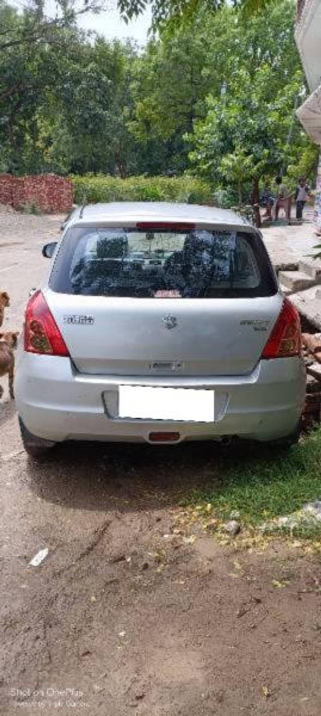 https://images10.gaadi.com/usedcar_image/4316783/original/processed_ab8a3c88-6c79-4510-aa64-82969dff0b2e.jpg?imwidth=6401