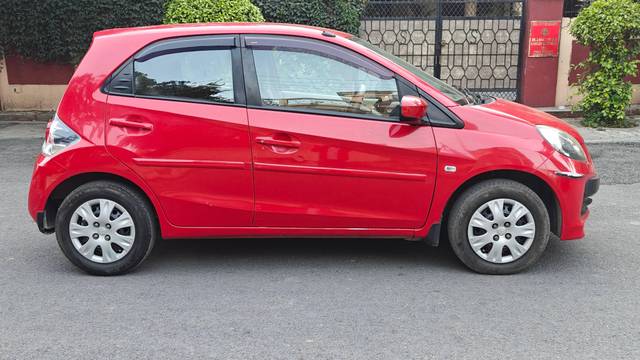 https://images10.gaadi.com/usedcar_image/4316801/original/processed_275ab5fd04096b98eff907deef747d8e.jpg?imwidth=6401