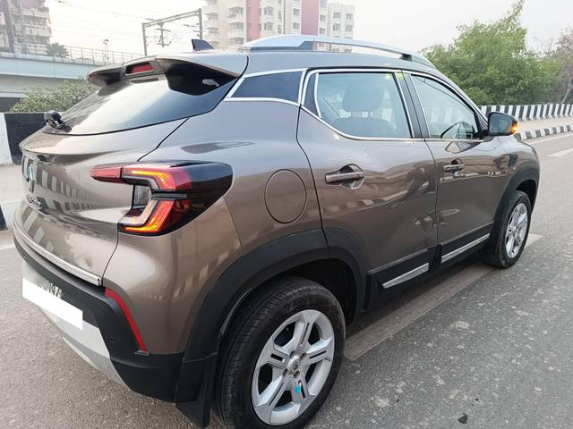 https://images10.gaadi.com/usedcar_image/4316864/original/processed_543028cfb902bc0dd9305a29fc36f464.jpg?imwidth=6402