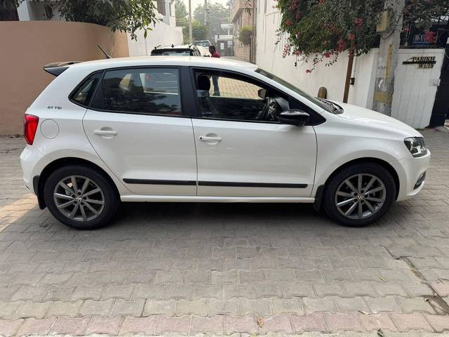 https://images10.gaadi.com/usedcar_image/4316982/original/processed_9705bf85980c738d8c851beaf3f97256.jpg?imwidth=6401