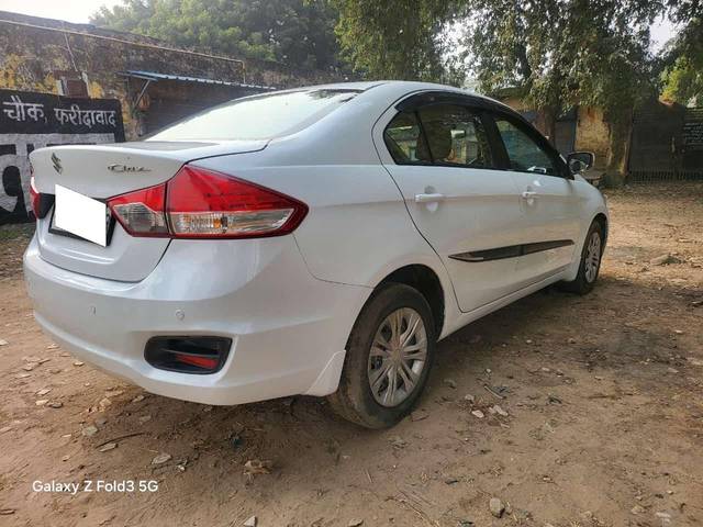 https://images10.gaadi.com/usedcar_image/4317054/original/processed_e31c56011e1c210fdf7cc9eeac0b9cb3.jpg?imwidth=6401