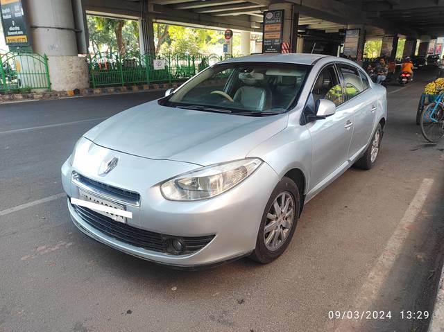 https://images10.gaadi.com/usedcar_image/4317086/original/processed_7acda23b8a3a5cba47496782ade8f259.jpg?imwidth=6400