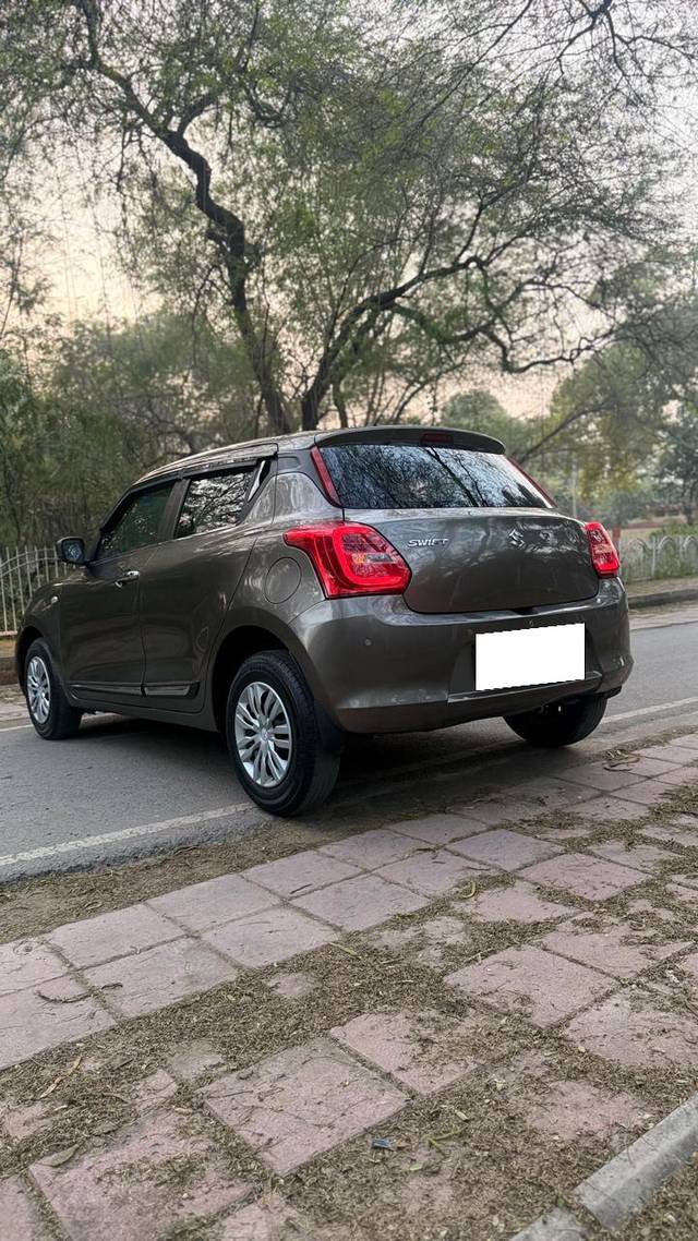 https://images10.gaadi.com/usedcar_image/4317143/original/processed_065cff25f7365e4451bd28865cb807b8.jpg?imwidth=6402