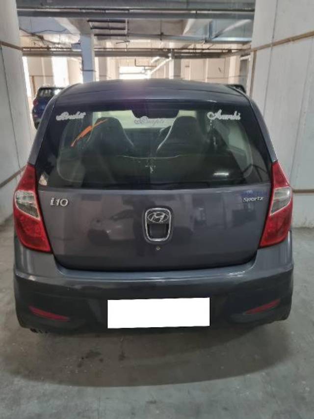 https://images10.gaadi.com/usedcar_image/4317196/original/processed_a7b7a223-daa6-4580-bc61-e2399de35629.jpg?imwidth=6401