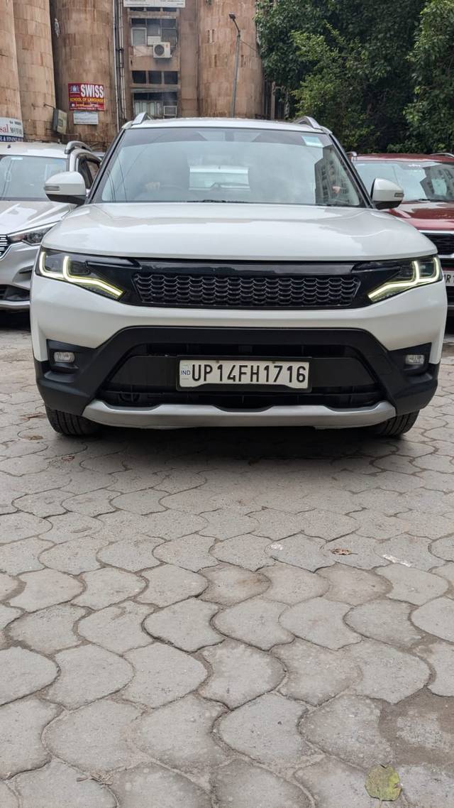 https://images10.gaadi.com/usedcar_image/4317243/original/e52015eaa76ef96eeca65c24b6727db1.jpg?imwidth=6401