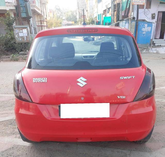 https://images10.gaadi.com/usedcar_image/4317278/original/processed_7fbee2ccc8fdf0927dd00b194008850a.jpg?imwidth=6402