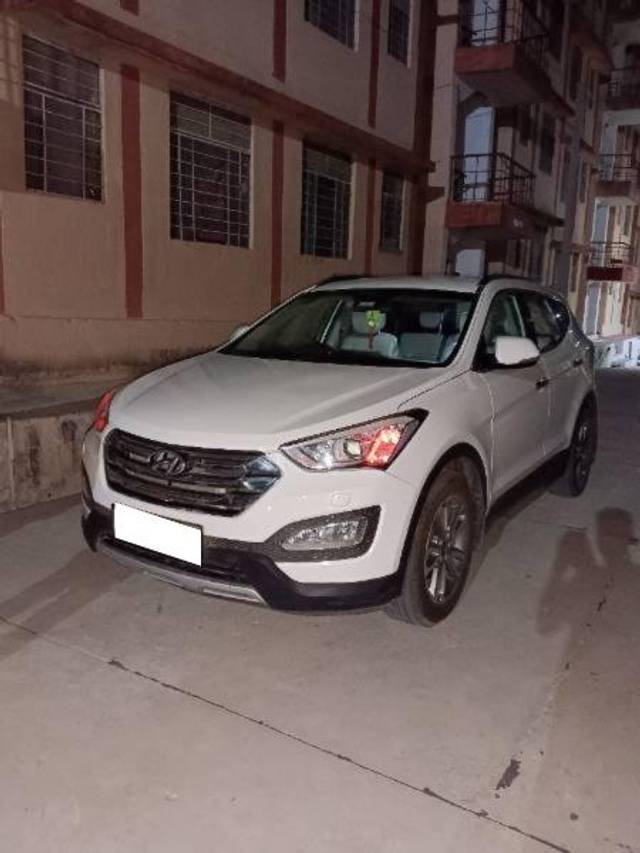 https://images10.gaadi.com/usedcar_image/4317304/original/processed_e5b737c1-e369-4e0d-b4f9-6f773853336d.jpg?imwidth=6400