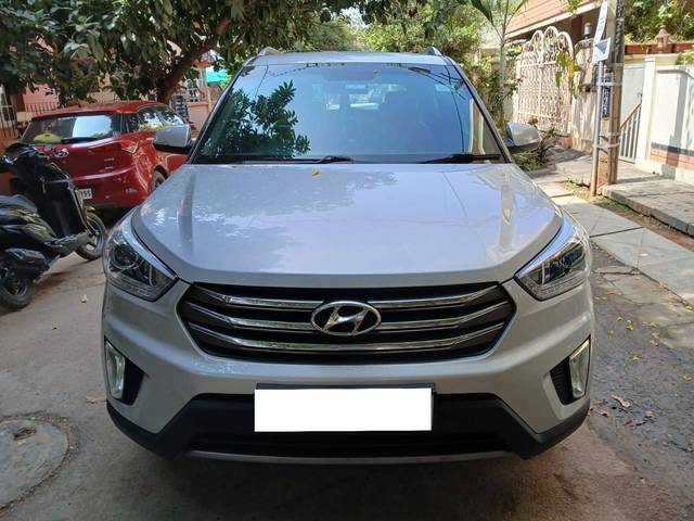 https://images10.gaadi.com/usedcar_image/4317415/original/8e1d918886201809172f455632e588b0.jpg?imwidth=6402