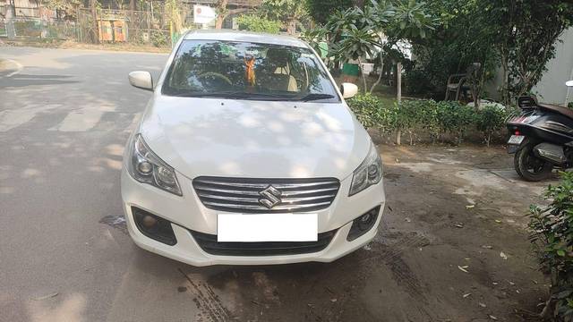 https://images10.gaadi.com/usedcar_image/4317417/original/f9cd1ef21b2746c73405ff5a38537c5e.jpg?imwidth=6402