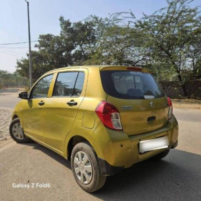 https://images10.gaadi.com/usedcar_image/4317452/original/processed_72b6053bc4db316ff22a3c8da6d61737.jpg?imwidth=6402