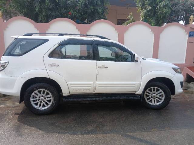 https://images10.gaadi.com/usedcar_image/4317460/original/36315432e3928f6dd5481fbc2c9ebd0e.jpg?imwidth=6401