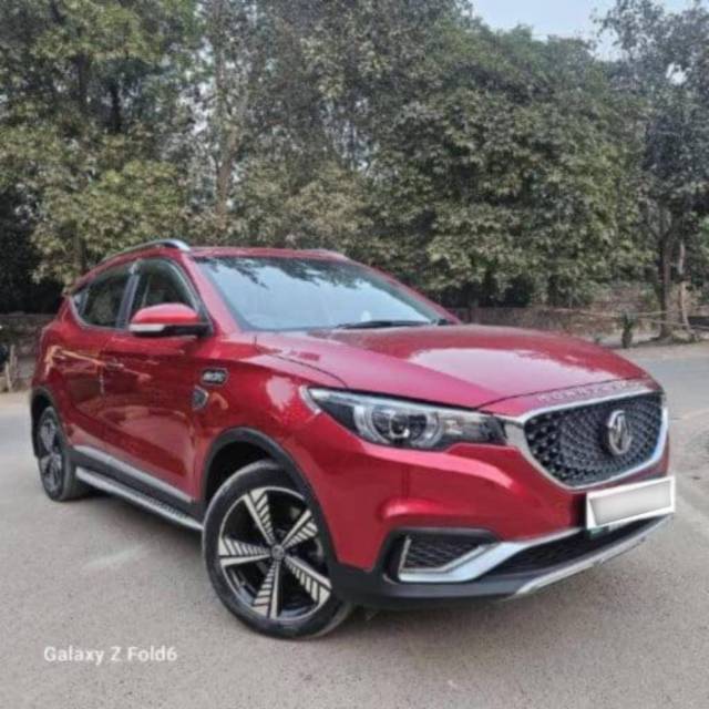 https://images10.gaadi.com/usedcar_image/4317488/original/processed_1e700012ebcad9f17a43b5a275510356.jpg?imwidth=6400