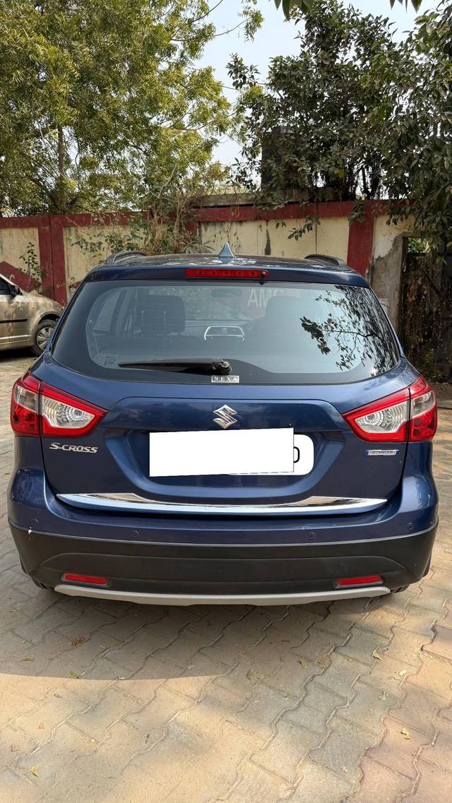 https://images10.gaadi.com/usedcar_image/4317649/original/processed_d529359b-7745-4724-84da-9b4200122e07.jpeg?imwidth=6401