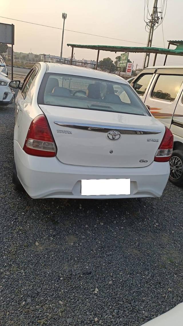 https://images10.gaadi.com/usedcar_image/4317699/original/processed_92f74574f7c3ee719713c946ef935e15.jpg?imwidth=6401