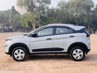 Tata Nexon 2023-2023 Tata Nexon XZ Plus LUXS