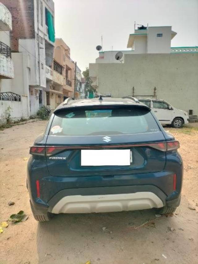 https://images10.gaadi.com/usedcar_image/4317739/original/processed_66c332f2-13da-43a8-ae4d-730b1d27fb4a.jpg?imwidth=6402