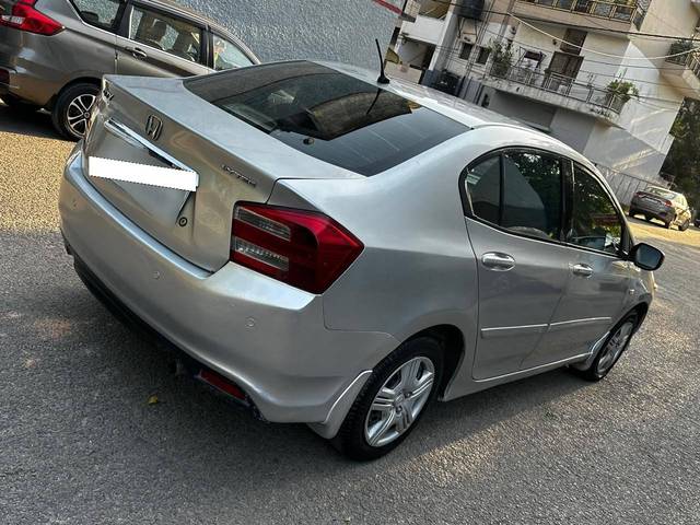 https://images10.gaadi.com/usedcar_image/4317754/original/processed_3129e0bb4387fe6f5c806bd1a565568a.jpg?imwidth=6402