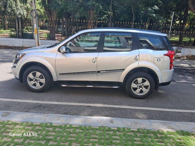 https://images10.gaadi.com/usedcar_image/4317771/original/processed_3f8d93ba9a2b63eb3e3a7f11319c3af0.jpg?imwidth=6401