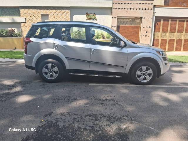 https://images10.gaadi.com/usedcar_image/4317771/original/processed_b355c4bedf3cd5e14348555ac1d7aea1.jpg?imwidth=6400