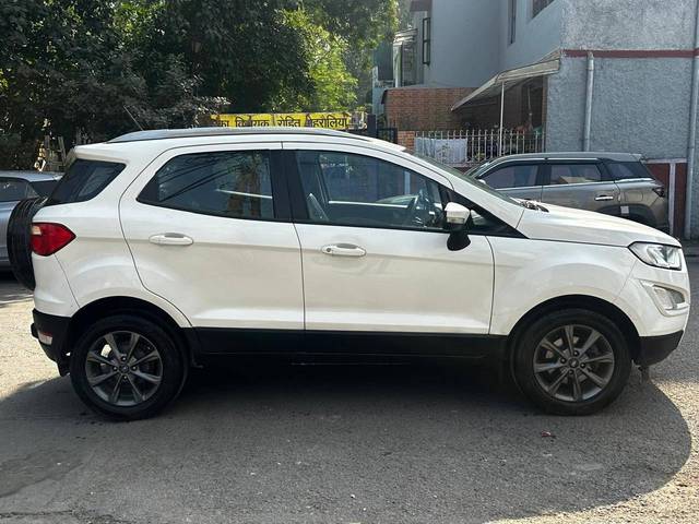 https://images10.gaadi.com/usedcar_image/4317921/original/processed_f1a08c59dd5fb13695cbeab58ca12268.jpg?imwidth=6401