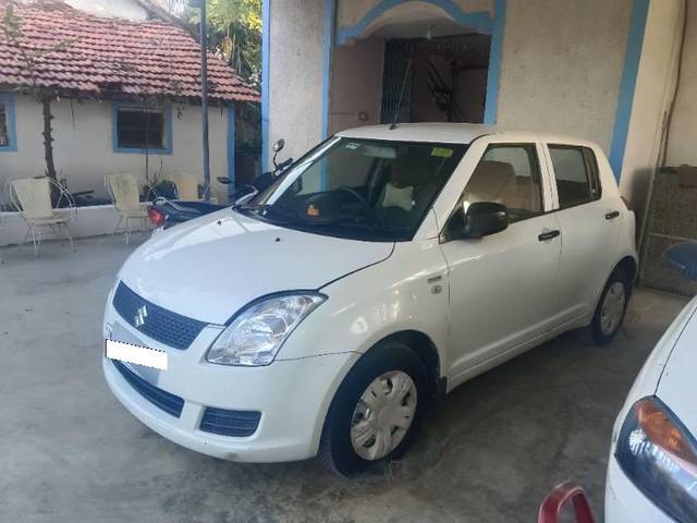 https://images10.gaadi.com/usedcar_image/4318002/original/processed_6f343971-0f4e-48b0-a4eb-84a46ac00364.jpg?imwidth=6400