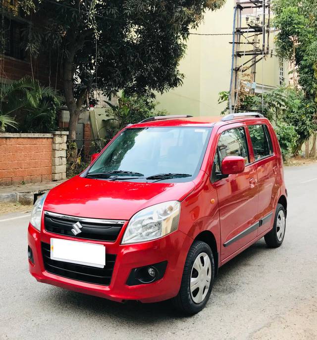 https://images10.gaadi.com/usedcar_image/4318016/original/processed_1542fd3f814d4f8d5771ddd29165cd6e.jpg?imwidth=6402