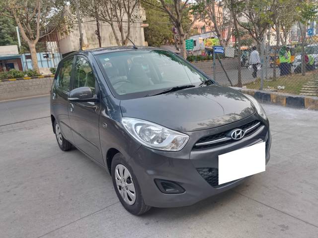 https://images10.gaadi.com/usedcar_image/4318032/original/processed_e74ef7fb78476d313dbdb358544f881c.jpg?imwidth=6400