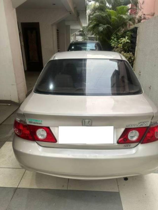 https://images10.gaadi.com/usedcar_image/4318051/original/processed_69358ef5-50fc-4aba-aa81-97203401ce1f.jpeg?imwidth=6401