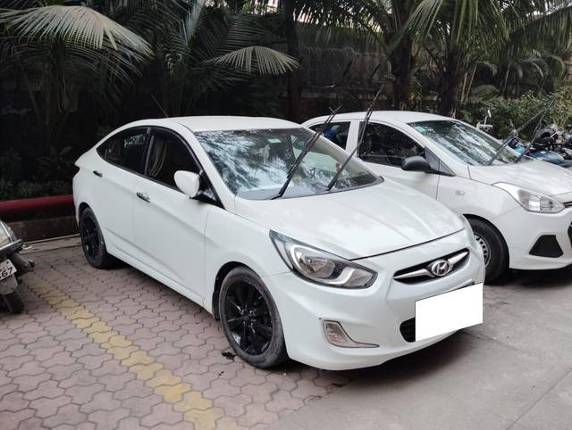 https://images10.gaadi.com/usedcar_image/4318311/original/processed_af5dbda999a2c8b5b296c2311afb4e6d.jpg?imwidth=6400