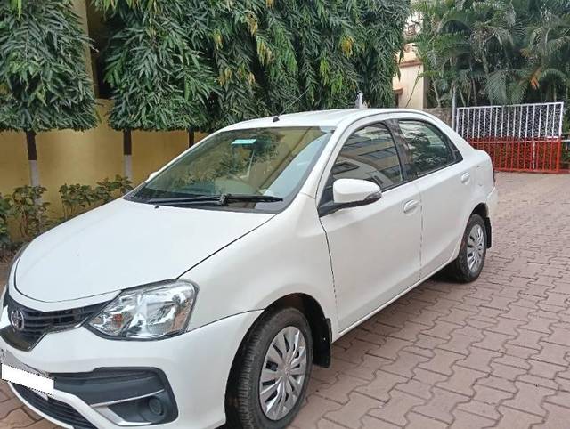 https://images10.gaadi.com/usedcar_image/4318341/original/processed_76de3f15-3b72-4f65-b822-fff752e28385.jpg?imwidth=6402