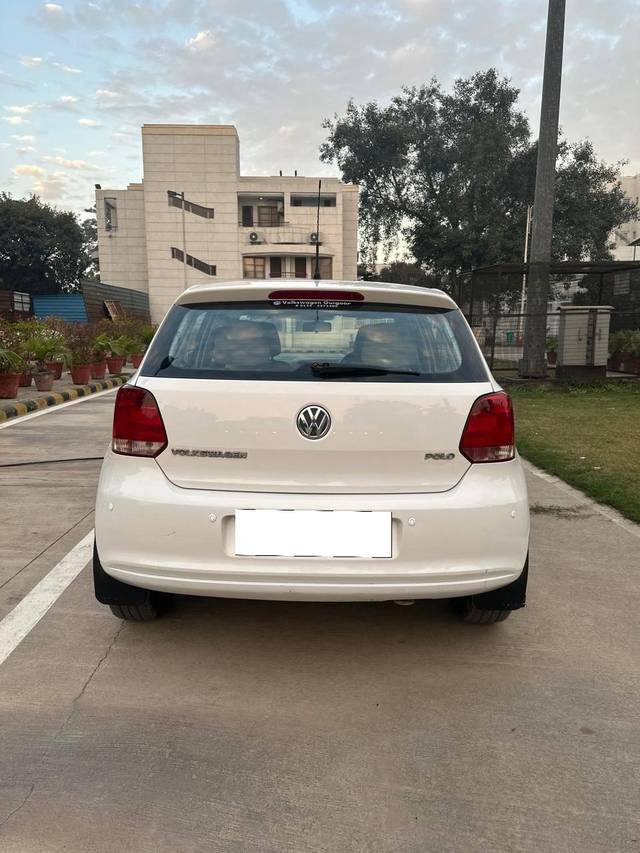 https://images10.gaadi.com/usedcar_image/4318354/original/processed_7806102ab81c2c47aed065e78048298e.jpg?imwidth=6402