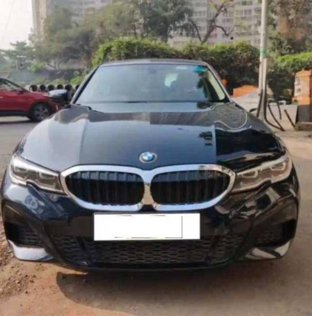 https://images10.gaadi.com/usedcar_image/4318433/original/3e76e680266a85d7d4b4ed8352a0a7e5.jpeg?imwidth=6402