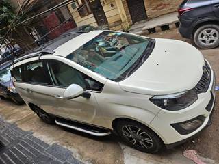 Mahindra Marazzo Mahindra Marazzo M8