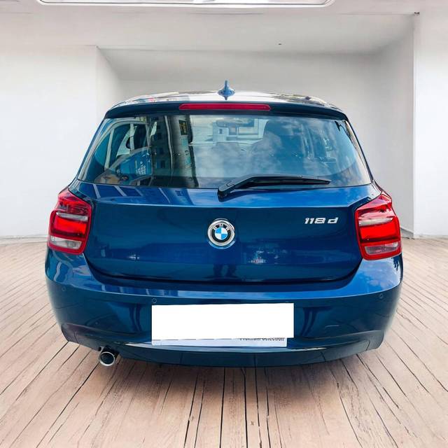 https://images10.gaadi.com/usedcar_image/4318501/original/processed_c873c4888ab2314f5b9e76fb52bedcc8.jpg?imwidth=6402