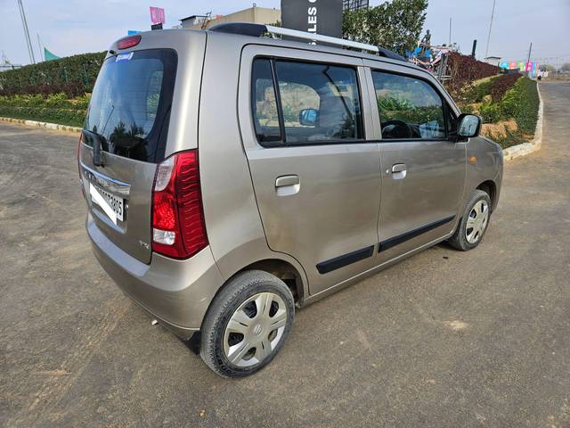 https://images10.gaadi.com/usedcar_image/4318580/original/processed_e288485836a2c7a3bcbc3064a5e108f2.jpg?imwidth=6402