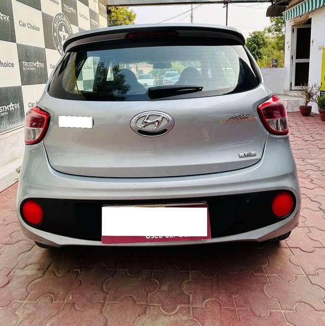 https://images10.gaadi.com/usedcar_image/4318581/original/processed_ce976635f9551df606ab6dfc5eb1c093.jpg?imwidth=6402