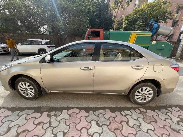 https://images10.gaadi.com/usedcar_image/4318621/original/1f0d44ab3f102a7501267bc1dabf8c66.jpeg?imwidth=6402