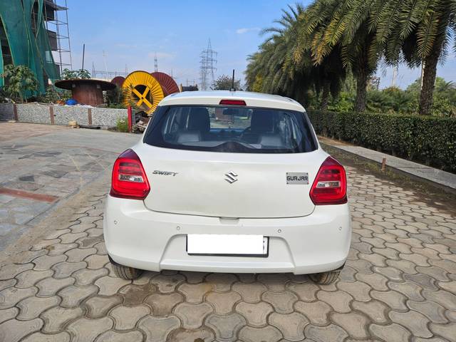 https://images10.gaadi.com/usedcar_image/4318639/original/processed_4989b03a53aba10fe115119600cff4d7.jpg?imwidth=6402