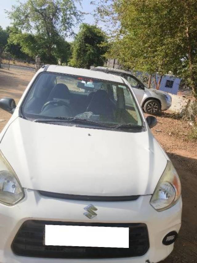 https://images10.gaadi.com/usedcar_image/4318647/original/processed_4d81e87c-0157-429f-8717-afb460d585bd.jpg?imwidth=6402