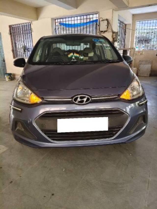 https://images10.gaadi.com/usedcar_image/4318703/original/processed_3a17a54c-cdb8-4079-bcf4-fa79f7b55c4b.jpg?imwidth=6402