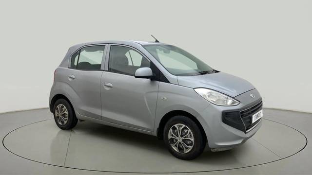 https://images10.gaadi.com/usedcar_image/4318766/original/45579a606b3059275bc26818f81c1358.jpg?imwidth=6400