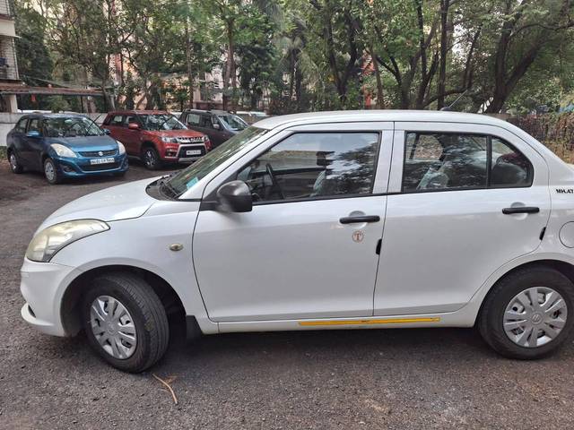 https://images10.gaadi.com/usedcar_image/4318792/original/processed_19049d9c-98ad-4209-bea2-29f2809243a0.jpg?imwidth=6400