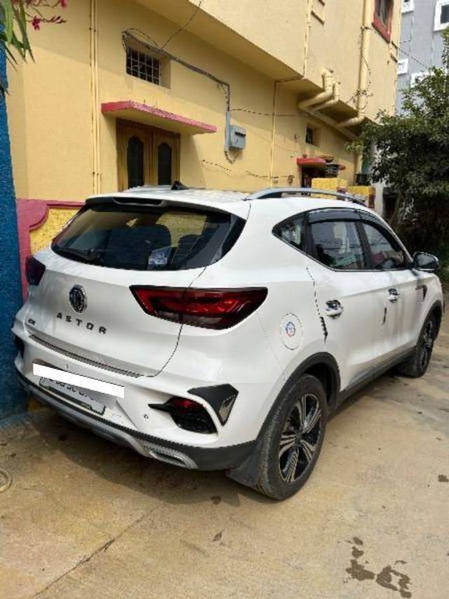 https://images10.gaadi.com/usedcar_image/4318846/original/e5f8e94192272982563ab2010d0caa23.jpeg?imwidth=6401