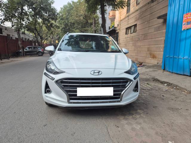 https://images10.gaadi.com/usedcar_image/4318876/original/processed_5f9964b734d13461fb9ae59ff4dd9f82.jpg?imwidth=6400