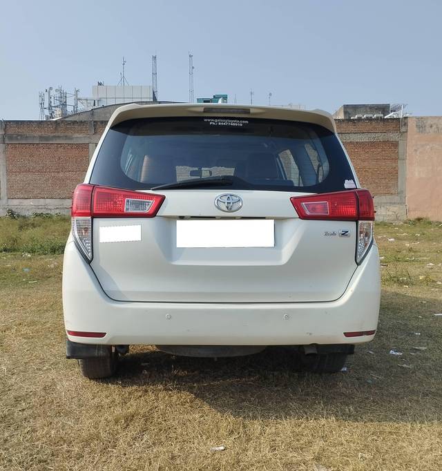 https://images10.gaadi.com/usedcar_image/4318909/original/processed_606ed6f5ed8ddf3061a2f9f1026d0302.jpg?imwidth=6401