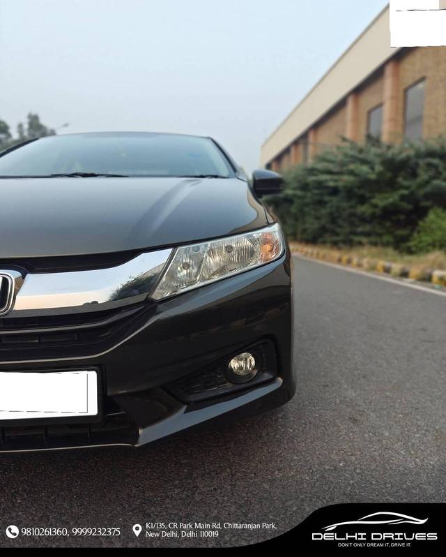 https://images10.gaadi.com/usedcar_image/4318945/original/processed_70d02b93c5002057e131d8854304f296.jpg?imwidth=6402