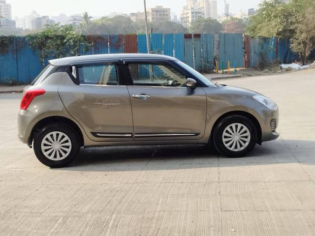 https://images10.gaadi.com/usedcar_image/4318946/original/1cc29e0620e4067bbbe73f322a035672.jpg?imwidth=6401